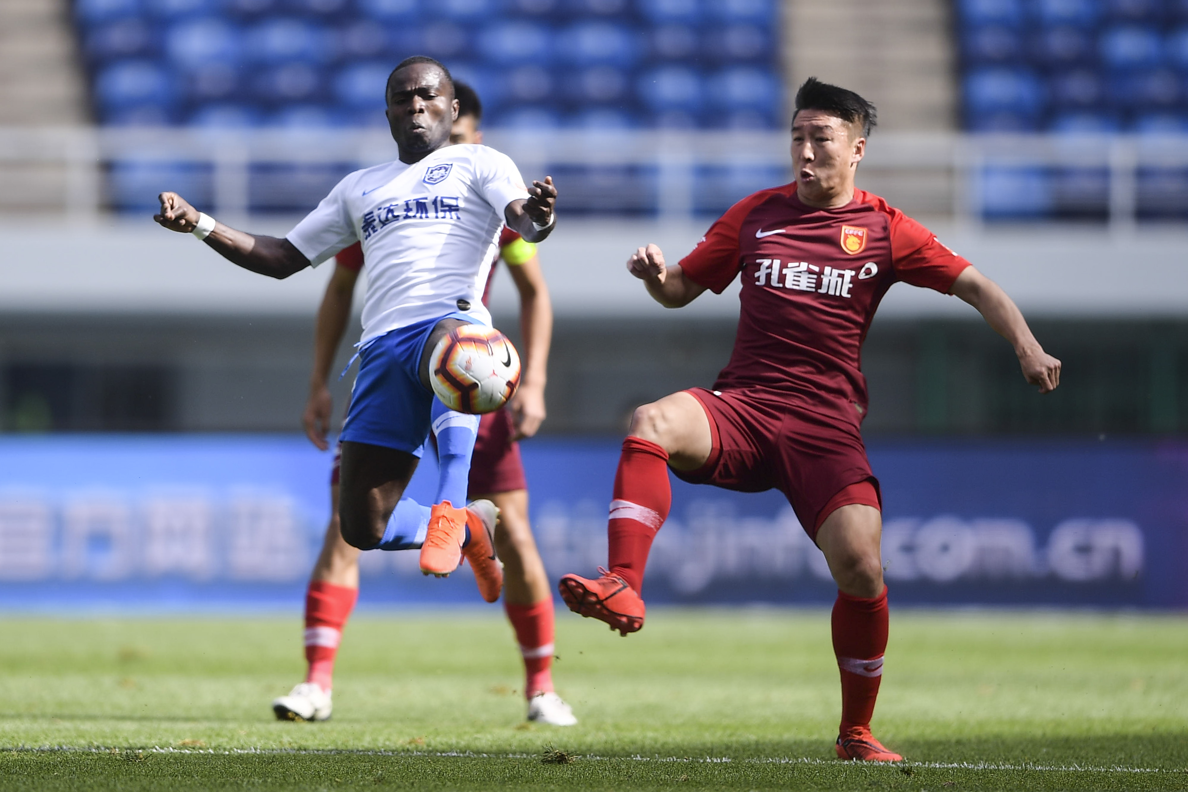 关于河北华夏幸福迎战天津泰达,鏖战场上展开激烈对决的信息 关于河北华夏幸福迎战天津泰达,鏖战场上展开激烈对决的信息