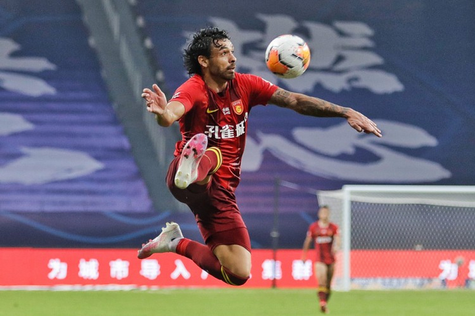 关于河北华夏幸福迎战天津泰达,鏖战场上展开激烈对决的信息 关于河北华夏幸福迎战天津泰达,鏖战场上展开激烈对决的信息