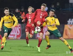 包含丹麦队在比赛中取得胜利，晋级下一轮的词条